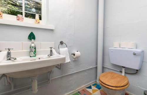 Large family home based at Westerlands Farm - Photo 52