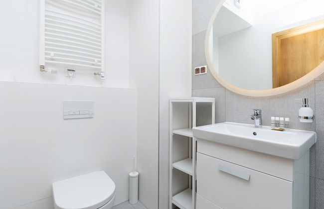 Aquamarina Prima Apartments by Renters - Photo 26