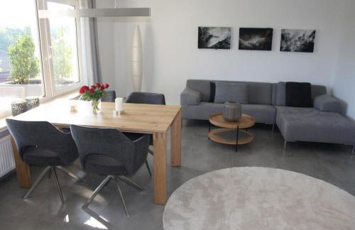 Moderne Ferienwohnung "Am Wald 2", ruhige Lage, viel Komfort, grosse Terrasse, - Foto 1