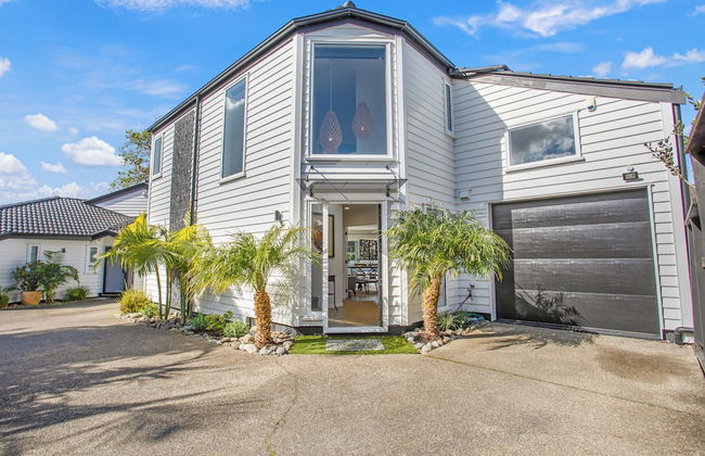 The Oasis Home with Hot Tub and Parking - Foto 33