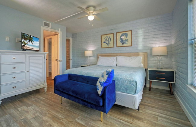 Beach Boardwalk Access Pool + Remodeled Interior Tropical Haven by Avantstay - Photo 106