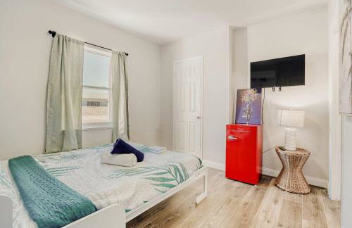 Lauderdale Breeze Villas - Luxury 3 BR Coastal Retreat - Foto 14