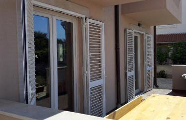 Apartments Zvone,place by the sea - Photo 7