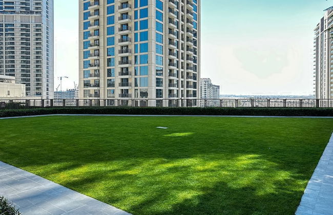 New! Luxurious Living Dubai Creek Balcony & View - Photo 26