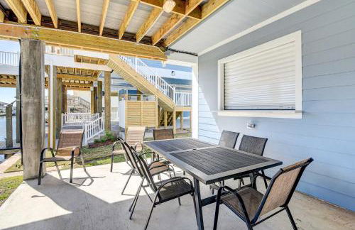 Private Dock and Patio Waterfront Galveston Retreat - Photo 33