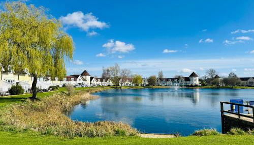 Rose Lake View, 3 Bed Luxury Cotswolds Lake House, South Cerney, Cirencester - Foto 2