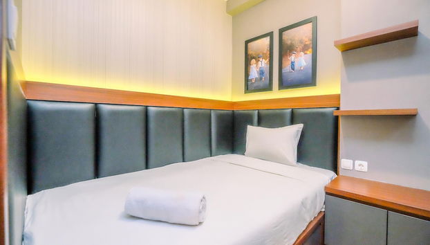 Modern Look 2BR at 28th Floor Podomoro Golf View Apartment - Photo 3, Chambre