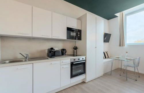 Studio équipé côté rue, parking gratuit - Foto 9