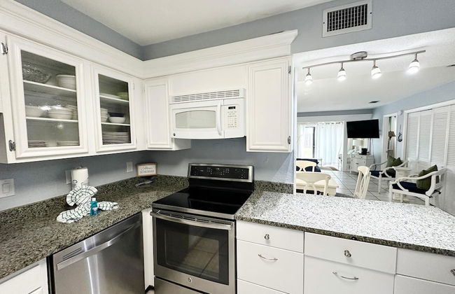 Chateau La Mer #5B - Foto 1