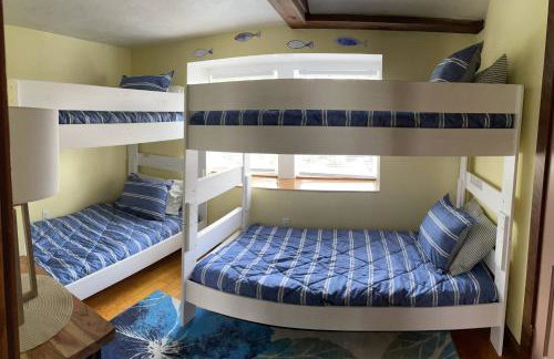 A Wave from it All: Swift's Beach Wareham - Foto 14