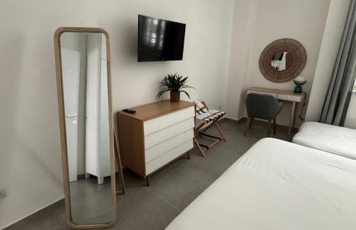 Cosmo 38 Luxury Apartments - Free Parking - Photo 15