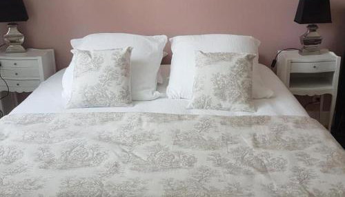 Maison rénovée à Moulins avec jardin et véranda - FR-1-489-469 - Foto 5