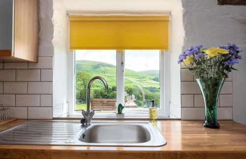 Cowshed Cottage with Log Burner & Shared Dog Field - Foto 10