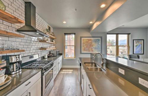 0660 Dtwn Salida Condo with Balcony - Foto 12