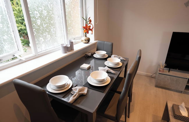 Beckton Docklands - 1 Bedroom - Sleeps 4 - Wifi - Foto 16