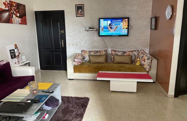 Apartment With Swimming Pool and sea a few Meters Away - Photo 1