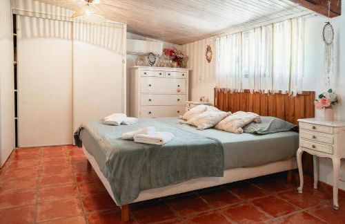 Charmante villa familiale, avec piscine privée, idéale pour une journée à la plage et proche des grands buffets - Foto 10