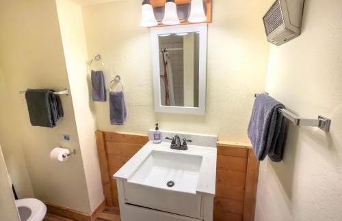 Inside Yosemite Park-Cozy Corner Unit-Sleeps 2 - Foto 20