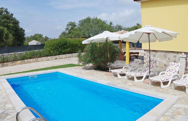 Peaceful Villa in Jursici With Private Pool - Foto 19