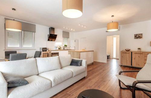 Villa Grace, a romantic single story villa with a pool - Foto 12