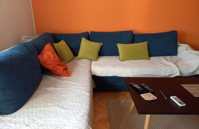 Stunning Color 1-bed Apartment in Skopje - Photo 30