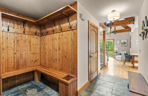 Gorgeous 5 Bdr with Hot Tub - Walk to Holi-Mont! - Foto 22