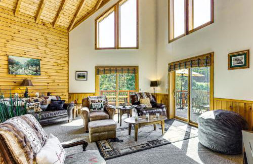 Deck and Mtn Views Log Cabin By Snowshoe Mountain! - Foto 4