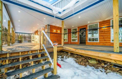 New Sunday River Ski Retreat with Hot Tub Spa - FirePit Sleeps 16 - Foto 54