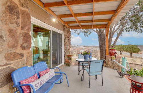 3 Mi to Dtwn Wichita Falls Gem with Private Sauna! - Foto 9