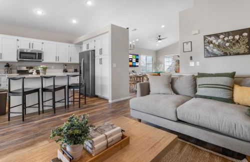 Cozy 5BR with Games and Pool for All - Foto 28