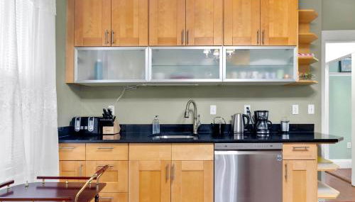 Bright & Spacious 3BR, Mins from Downtown, Easy to Gillette, Parking - Foto 5, dishwasher, toaster