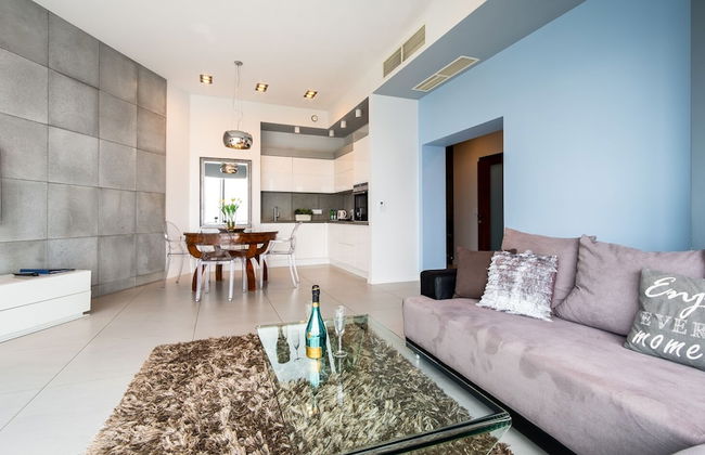 Sky Tower Apartments - Photo 74