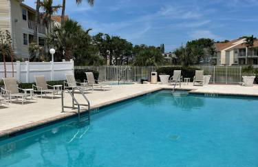 Relaxing Condo with Heated Pool - Foto 1