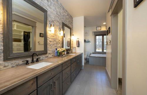 Sugar Loaf Haven by KABINO Huge Views Garage Fishing Snowmobile - Foto 18