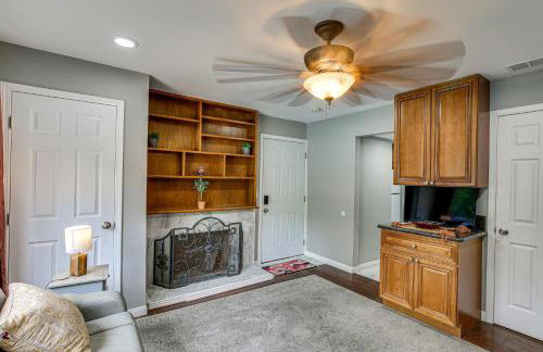 Anaheim Studio with Fireplace 14 Mi to Disneyland! - Foto 12