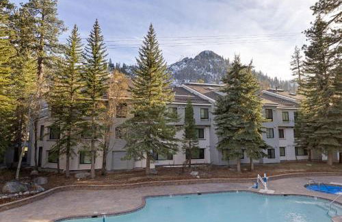 Palisades Tahoe Lodge Rentals Studio #232 - Foto 9