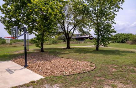 Large Luxury Blanco Riverfront Home with Pool - Foto 49