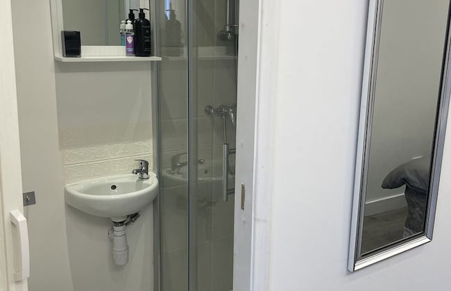 Beautiful 1-bed Studio in Uxbridge, London - Foto 5