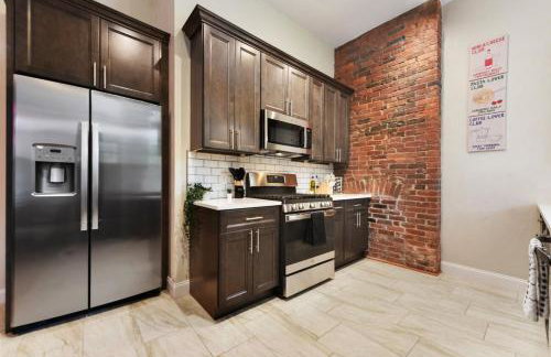 9 Bedroom House with King-sized Bed near Bakery Square - Foto 4