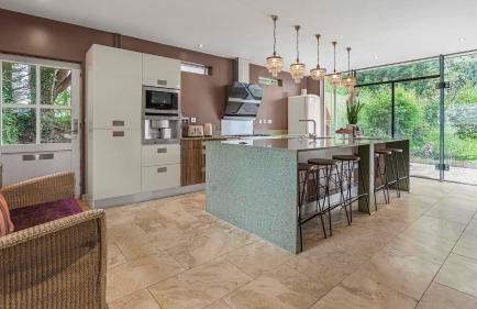 Villa 10 min bus to Oxford train - Foto 9