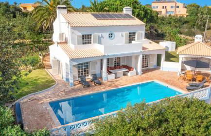 Spacious Villa Swimming Pool by HostWise - Foto 67