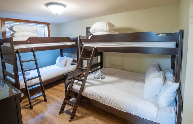 Timberline Lodges by Fernie Lodging Co - Photo 10