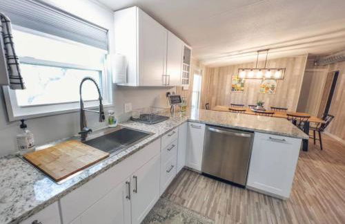 Charming Riverfront Home - Casa Topo @ SparrowBend - Foto 37