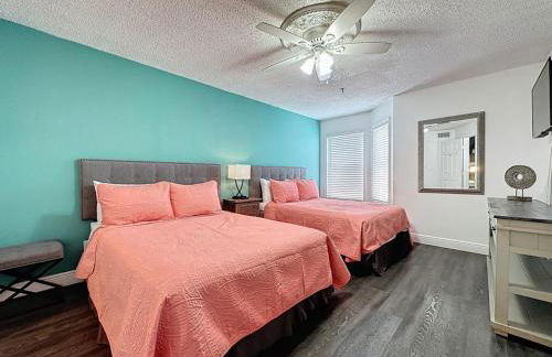 Two bed condo in Parkway Palms Resort condo - Foto 9