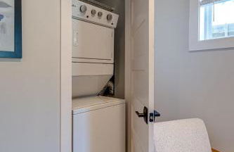 Mesmerize Melrose - 5 Mins to Broadway - Rooftop Deck - Foto 23