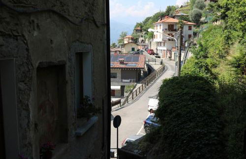 Bellano Cottage - With Private Garden and Garage - Foto 37