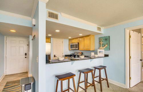 Biloxi Condo with Pool Access - Steps to Beach! - Photo 9