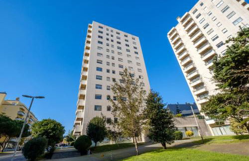 Skyview 2BR with Balcony and Garage - Foto 73