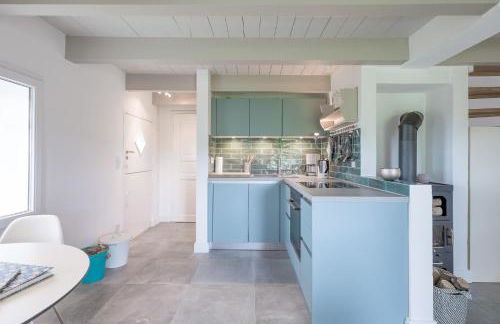 Idyllische kleine Reetdachkate mit Blick über die Felder - Kamin, Terrasse & Privatparkplatz - Foto 7