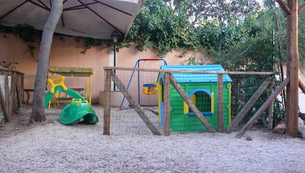 Area giochi per bambini (all'aperto)